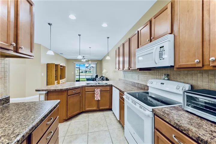 10781 Crossback Ln, Lehigh Acres, Florida 33936