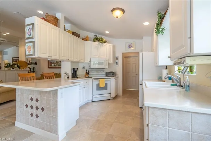 7503 Novara CT, NAPLES FL 34114