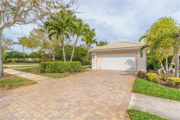 7503 Novara CT, NAPLES FL 34114