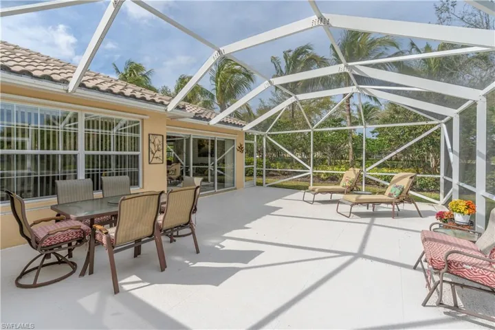 7503 Novara CT, NAPLES FL 34114