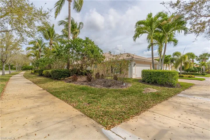 7503 Novara CT, NAPLES FL 34114