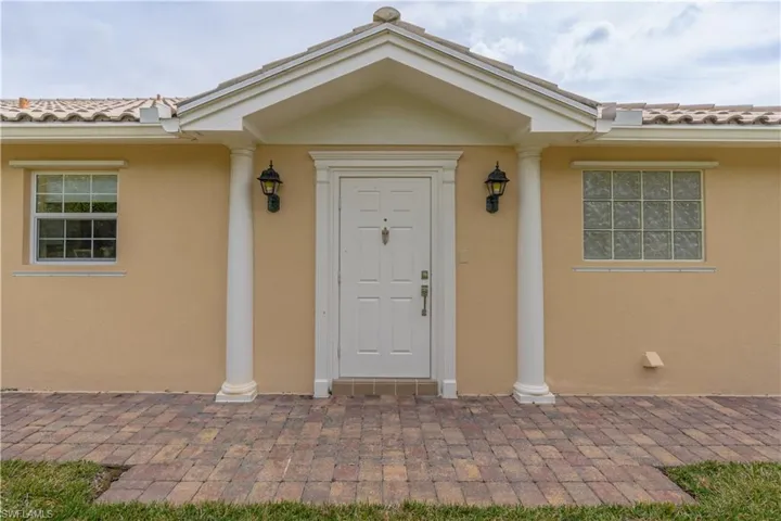 7503 Novara CT, NAPLES FL 34114