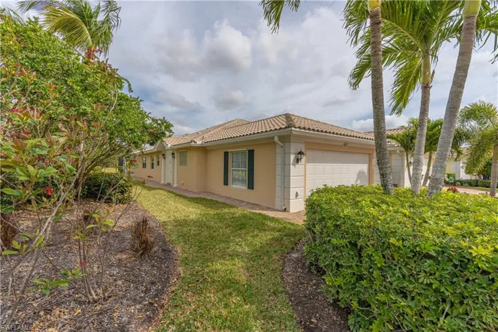7503 Novara CT, NAPLES FL 34114