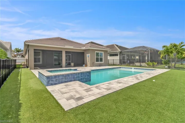 3307  Pilot  CIR, Naples, FL 34120
