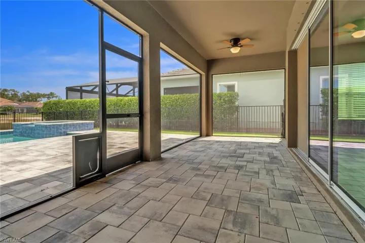 3307  Pilot  CIR, Naples, FL 34120
