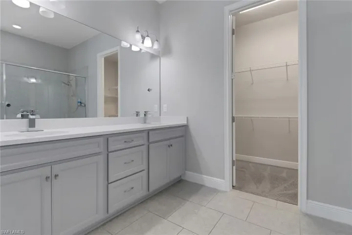 3307  Pilot  CIR, Naples, FL 34120