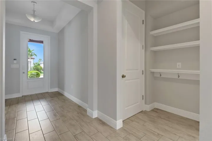 3307  Pilot  CIR, Naples, FL 34120
