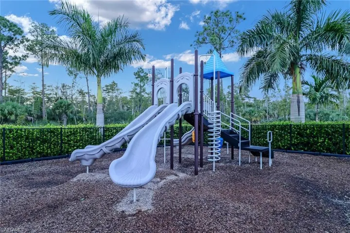 3307  Pilot  CIR, Naples, FL 34120