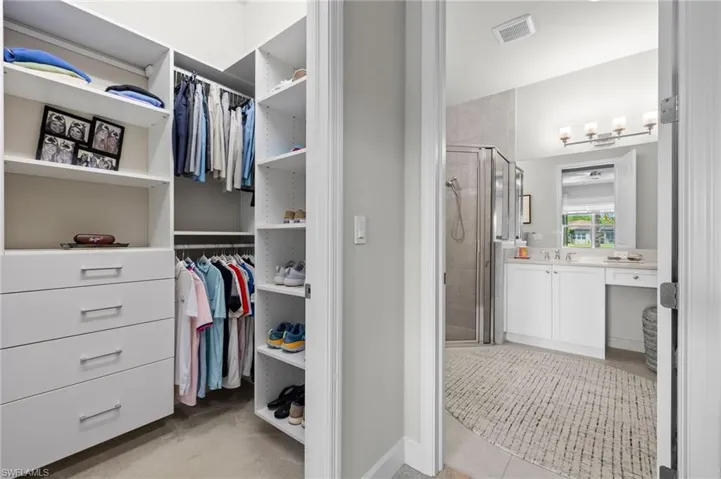 28550  Lobos  CIR, Bonita Springs, FL 34135