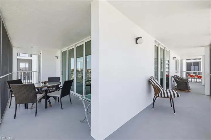 wrap around balcony