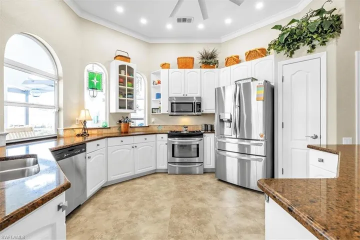 1716 Sw 50th Ter, Cape Coral, Florida 33914