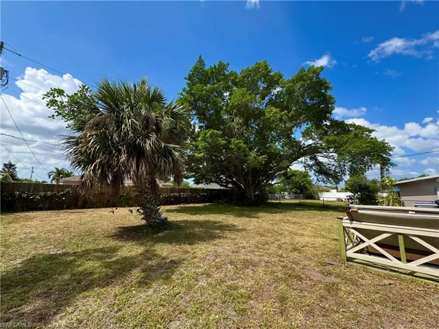 1526 Se 42nd St, Cape Coral Fl 33904