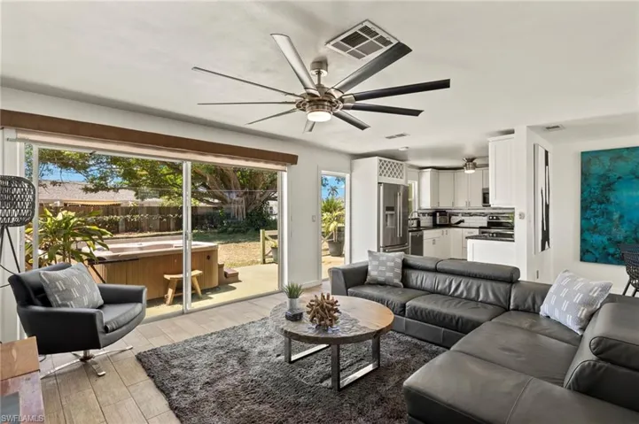 1526 Se 42nd St, Cape Coral Fl 33904