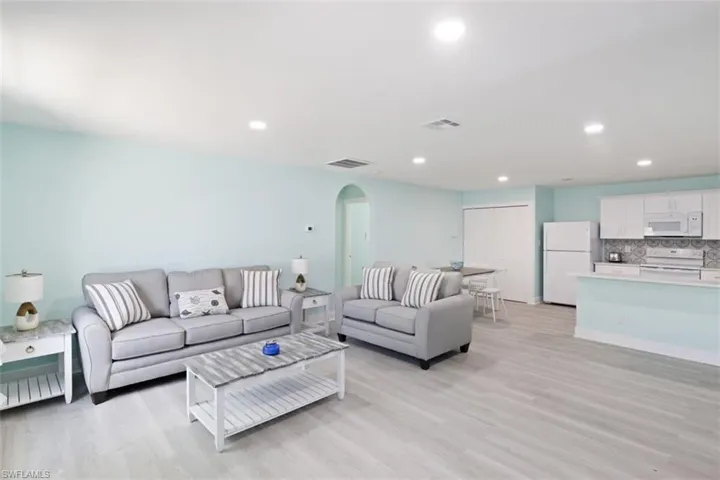 27870-27872  Vermont  ST, Bonita Springs, FL 34135