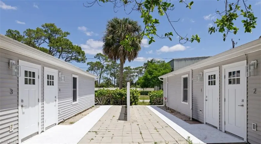 27870-27872  Vermont  ST, Bonita Springs, FL 34135