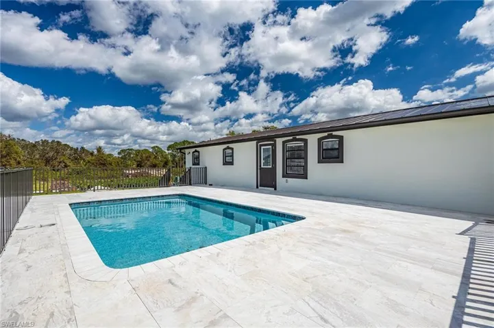 17701  Pronghorn  ST, Alva, FL 33920