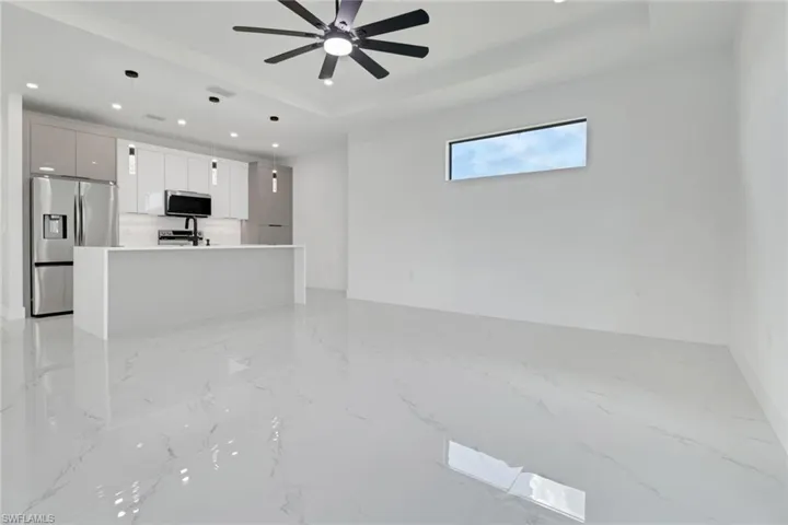 928/930 Ne 8th Pl, Cape Coral, Florida 33909
