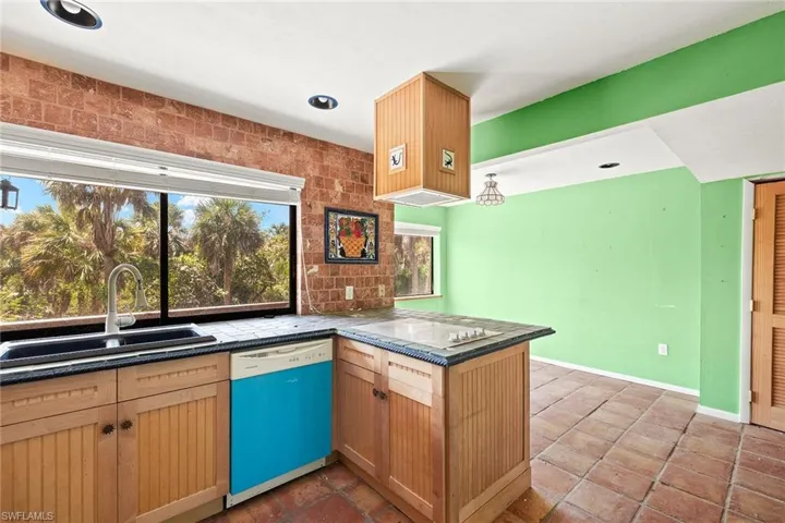 1866  Ardsley  WAY, Sanibel, FL 33957