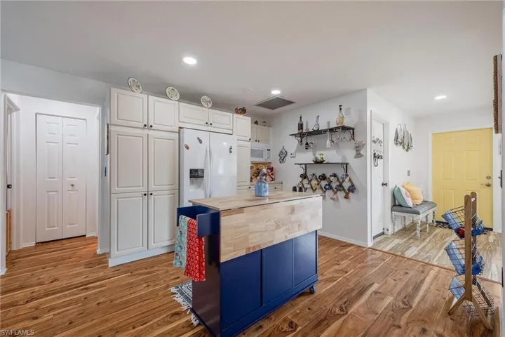 1513  Cambridge  LN, Fort Myers, FL 33919