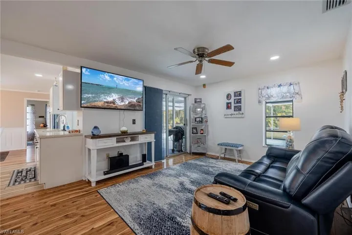 1513  Cambridge  LN, Fort Myers, FL 33919