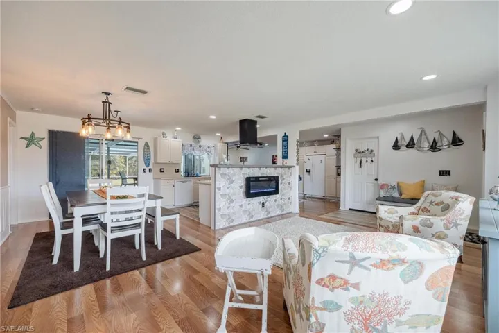 1513  Cambridge  LN, Fort Myers, FL 33919