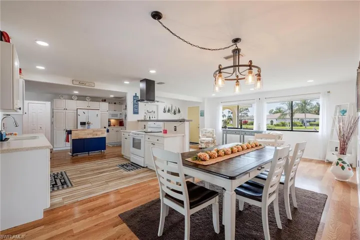 1513  Cambridge  LN, Fort Myers, FL 33919