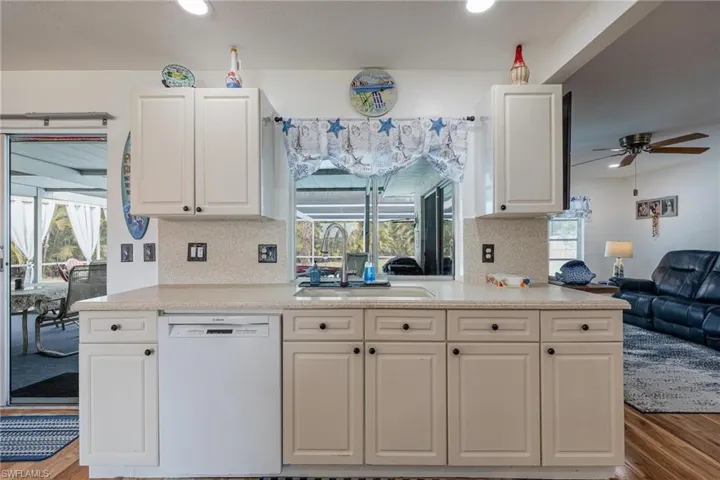 1513  Cambridge  LN, Fort Myers, FL 33919