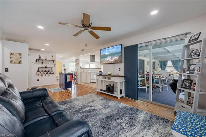 1513  Cambridge  LN, Fort Myers, FL 33919