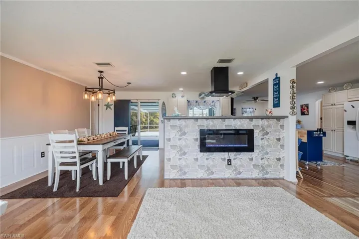 1513  Cambridge  LN, Fort Myers, FL 33919
