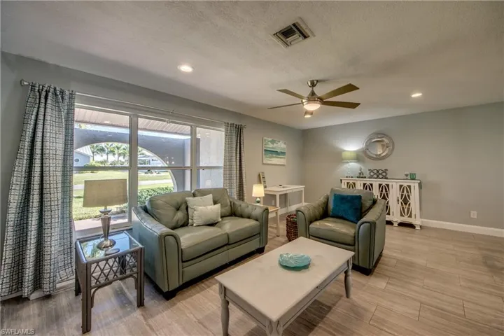 4532 SW 1st  PL, Cape Coral, FL 33914