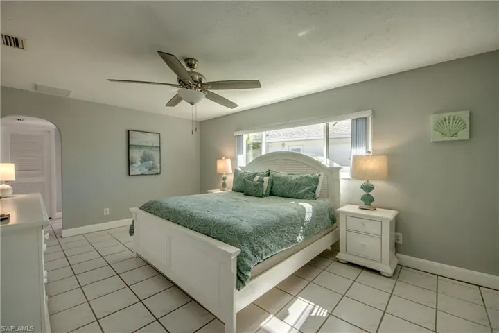 4532 SW 1st  PL, Cape Coral, FL 33914