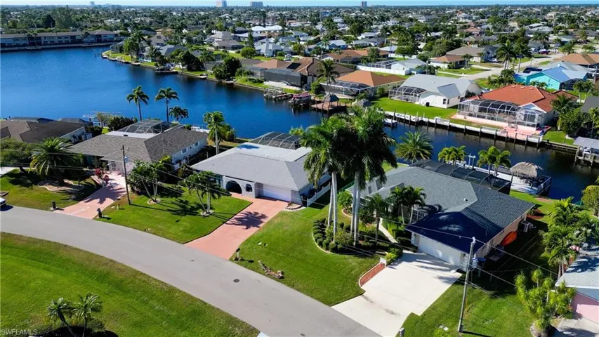 4532 SW 1st  PL, Cape Coral, FL 33914