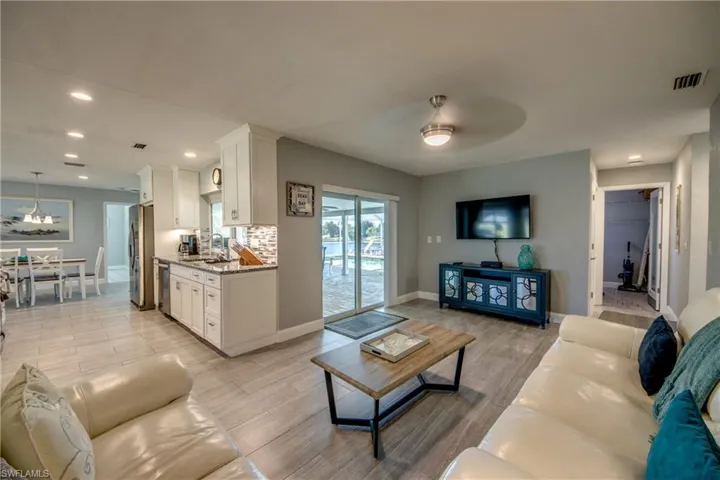 4532 SW 1st  PL, Cape Coral, FL 33914