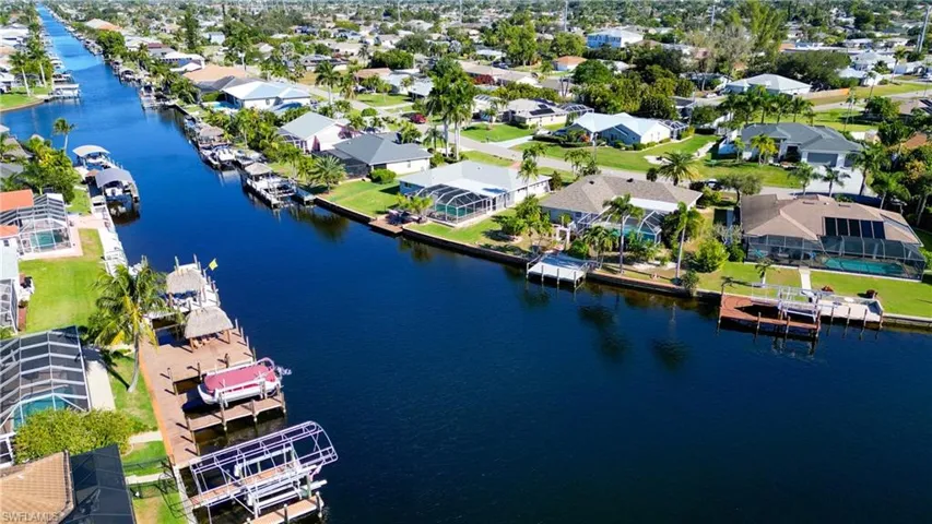 4532 SW 1st  PL, Cape Coral, FL 33914