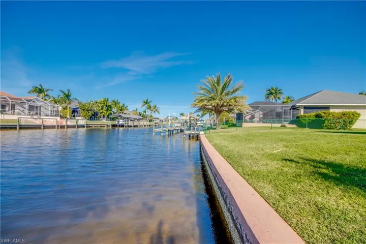 4532 SW 1st  PL, Cape Coral, FL 33914