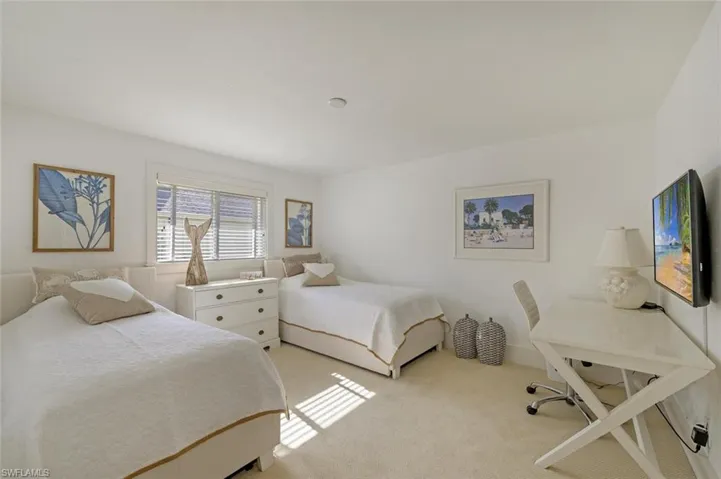 239 Torrey Pines Pt, Naples, Florida 34113