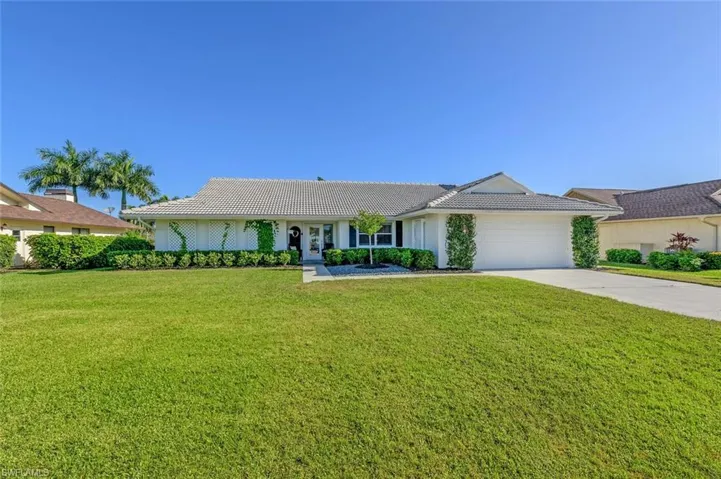 239 Torrey Pines Pt, Naples, Florida 34113