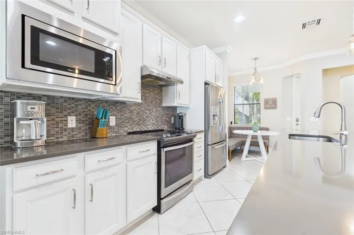 Kitchen and Dining Area w/Banquette