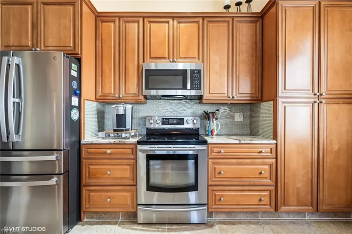 CUSTOM KITCHEN CABINETS