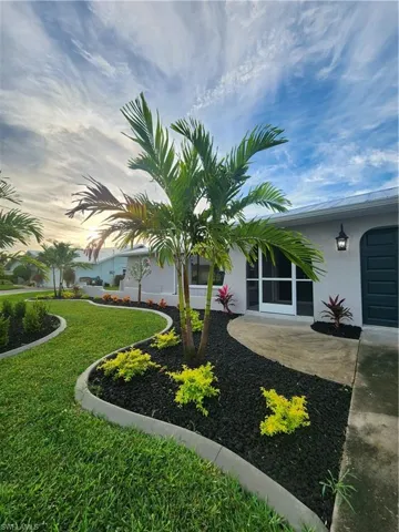 Excellent Front Landscaping