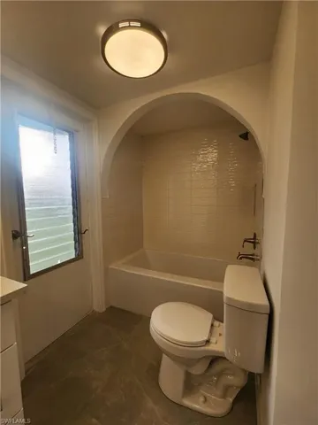 Guest Bathroom Tub/Shower Combo