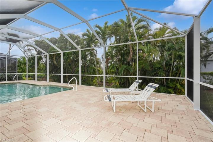 8340 Southwind Bay CIR, FORT MYERS FL 33908