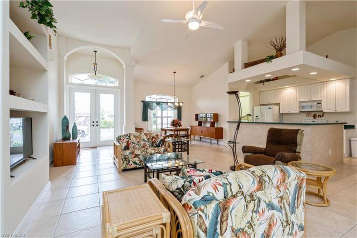 8340 Southwind Bay CIR, FORT MYERS FL 33908
