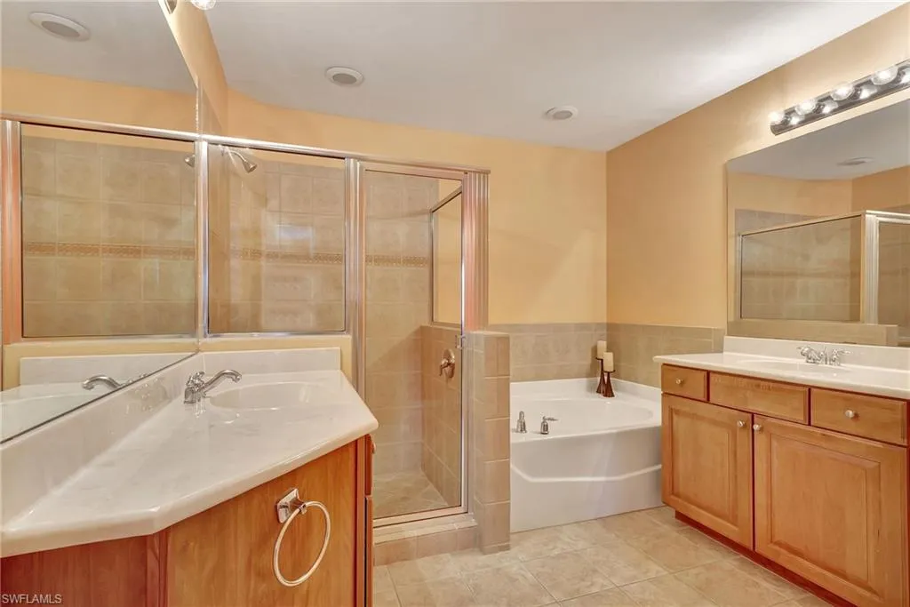 10191 Tin Maple DR, Estero, FL 33928,225011216