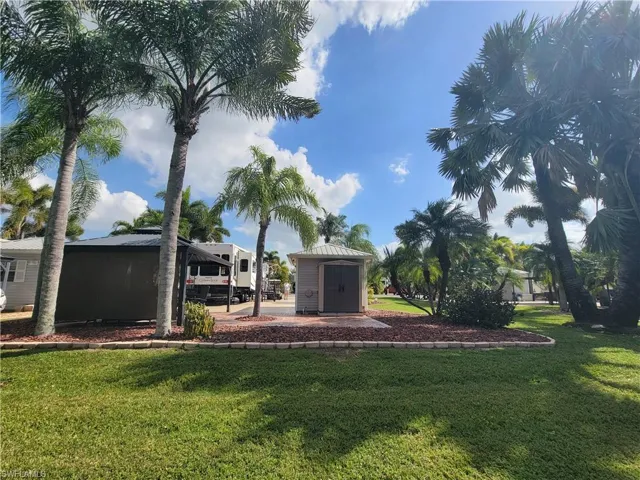 5770  Cypresswoods Resort  DR, Fort Myers, FL 33905