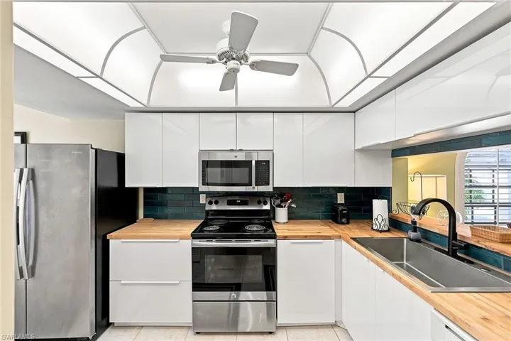 605 Augusta Blvd 11, Naples, Florida 34113