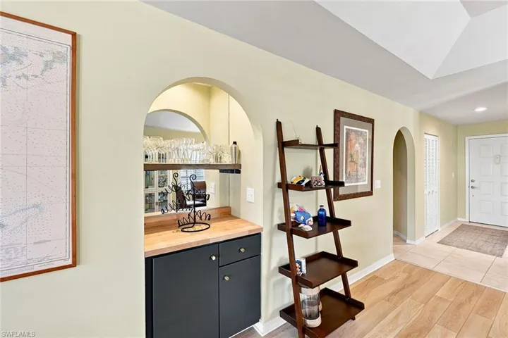 605 Augusta Blvd 11, Naples, Florida 34113