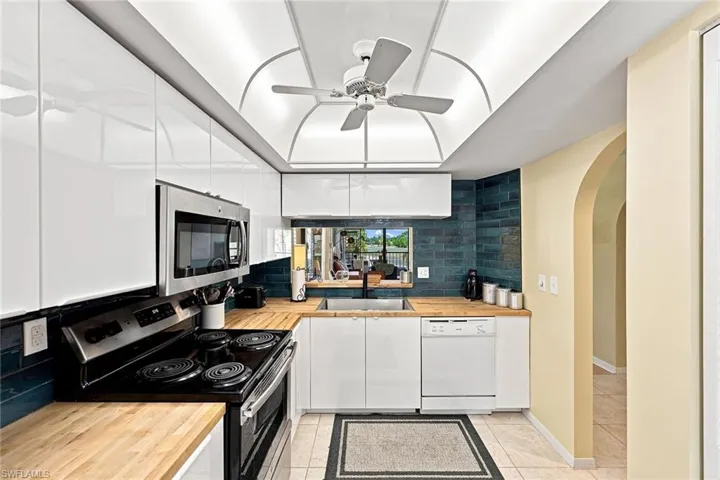 605 Augusta Blvd 11, Naples, Florida 34113
