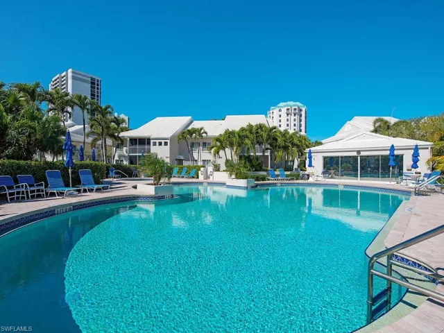 Glencove private pool