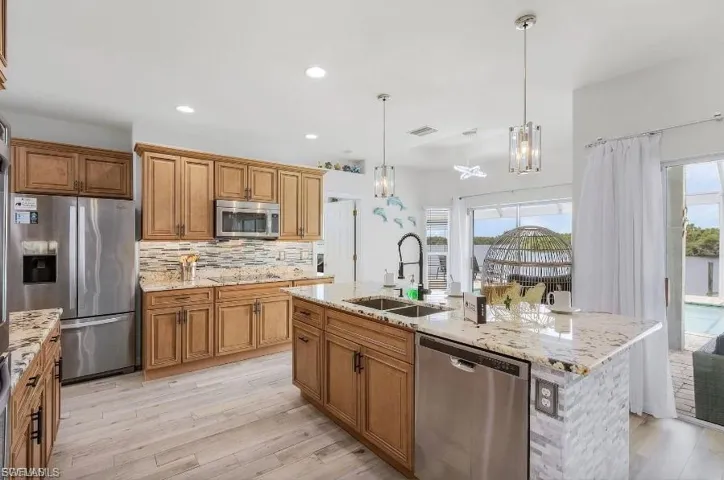 4885 E Riverside  DR, Fort Myers, FL 33905